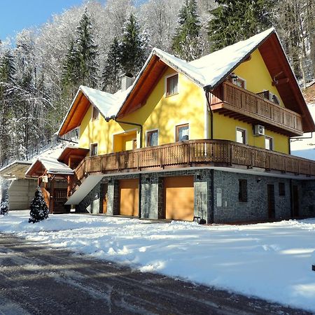 Apartments Gatej Cerkno Kültér fotó