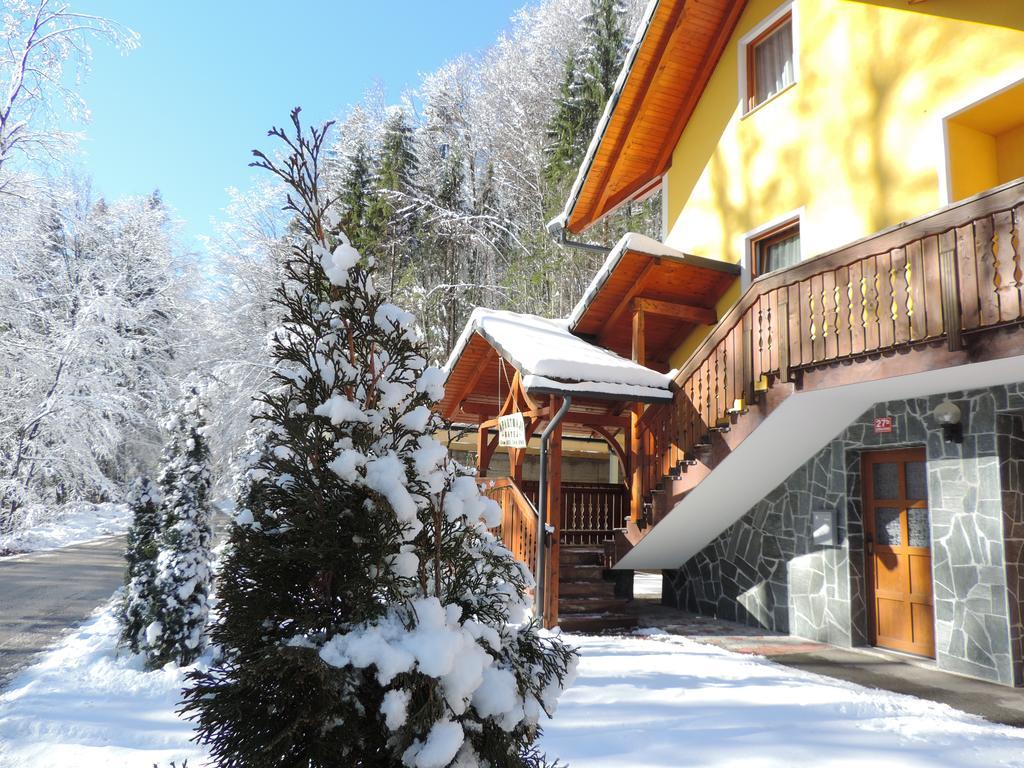 Apartments Gatej Cerkno Kültér fotó