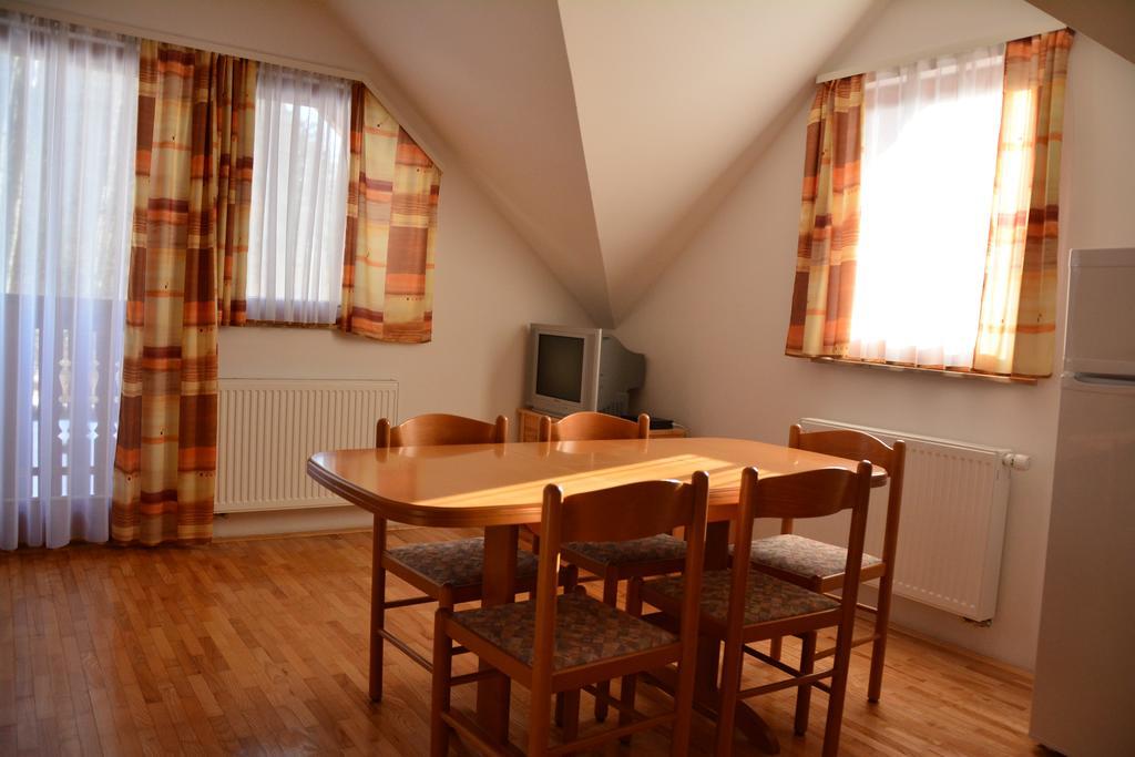 Apartments Gatej Cerkno Kültér fotó