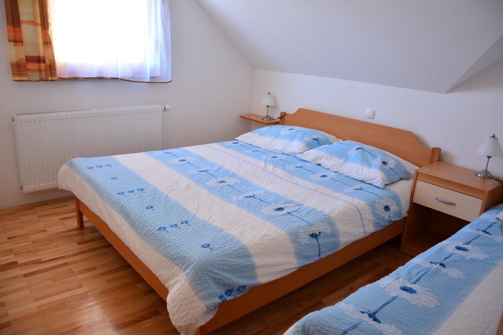 Apartments Gatej Cerkno Kültér fotó